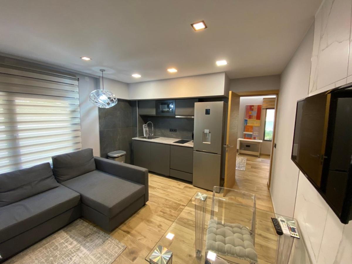 Tomas Apartamentos Sagaro 桑特费柳德吉克索尔斯 外观 照片